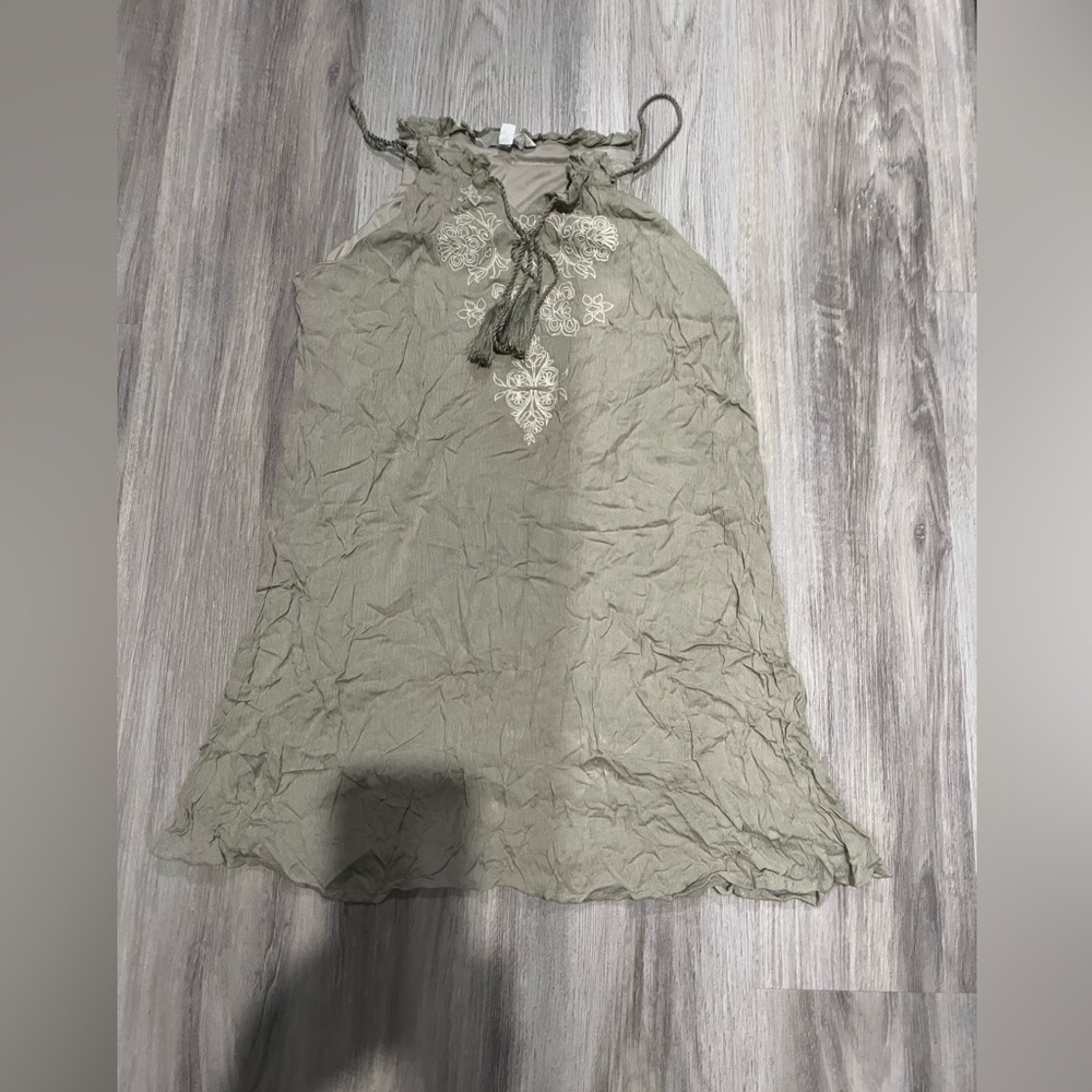Love Tree Embroidered Halter boho mini Dress. Size Medium.